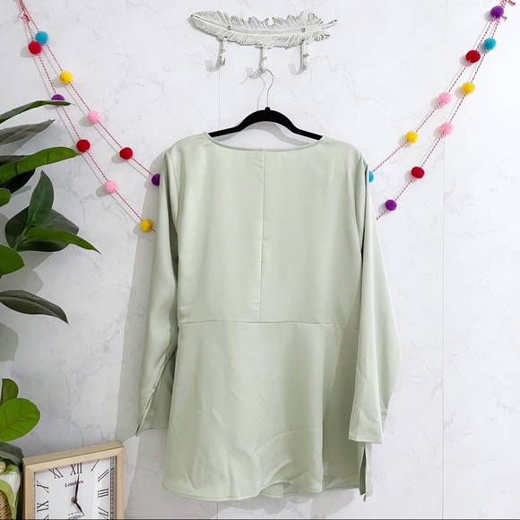 ELOQUII Mint Green Wrap Blouse with Sash Tie - Size 20 - Picture 2 of 4
